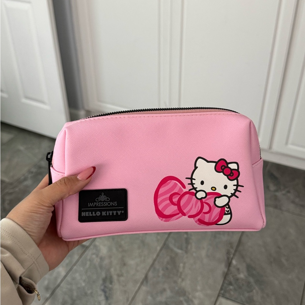 Hello kitty makeup bag